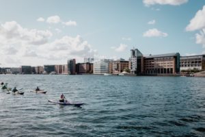 Kopenhagen einfach mal von einer anderen Seite aus kennenlernen. Foto: @ Febiyan / Unsplash.com